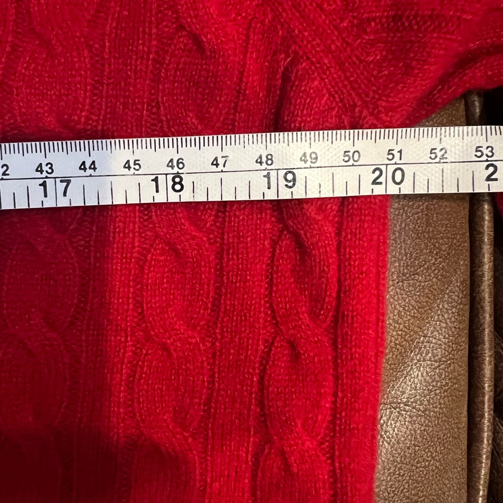 Charter Club 2 ply Cashmere Red Cable knit Cardigan -NWOT - Picture 9 of 9